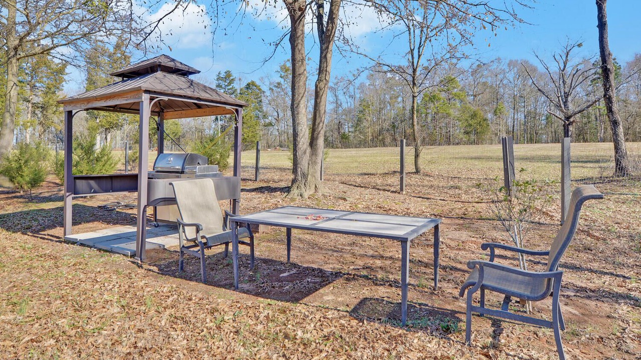Photo of Outdoor in Hartwell