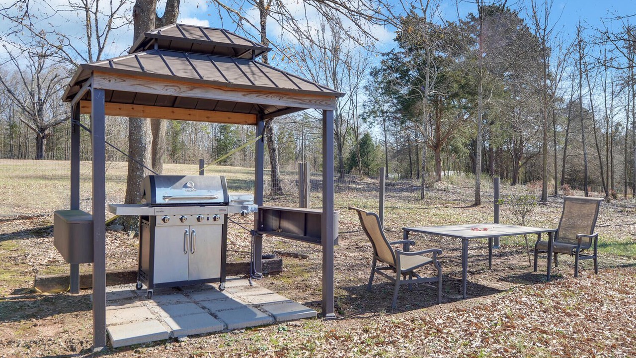 Photo of Outdoor in Hartwell