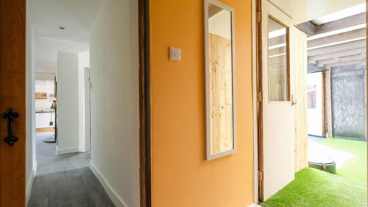 Photo of Others in Seaton