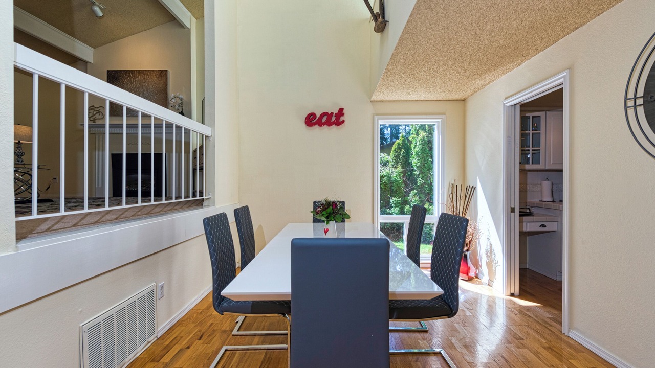 Photo of Others in Cougar Mountain