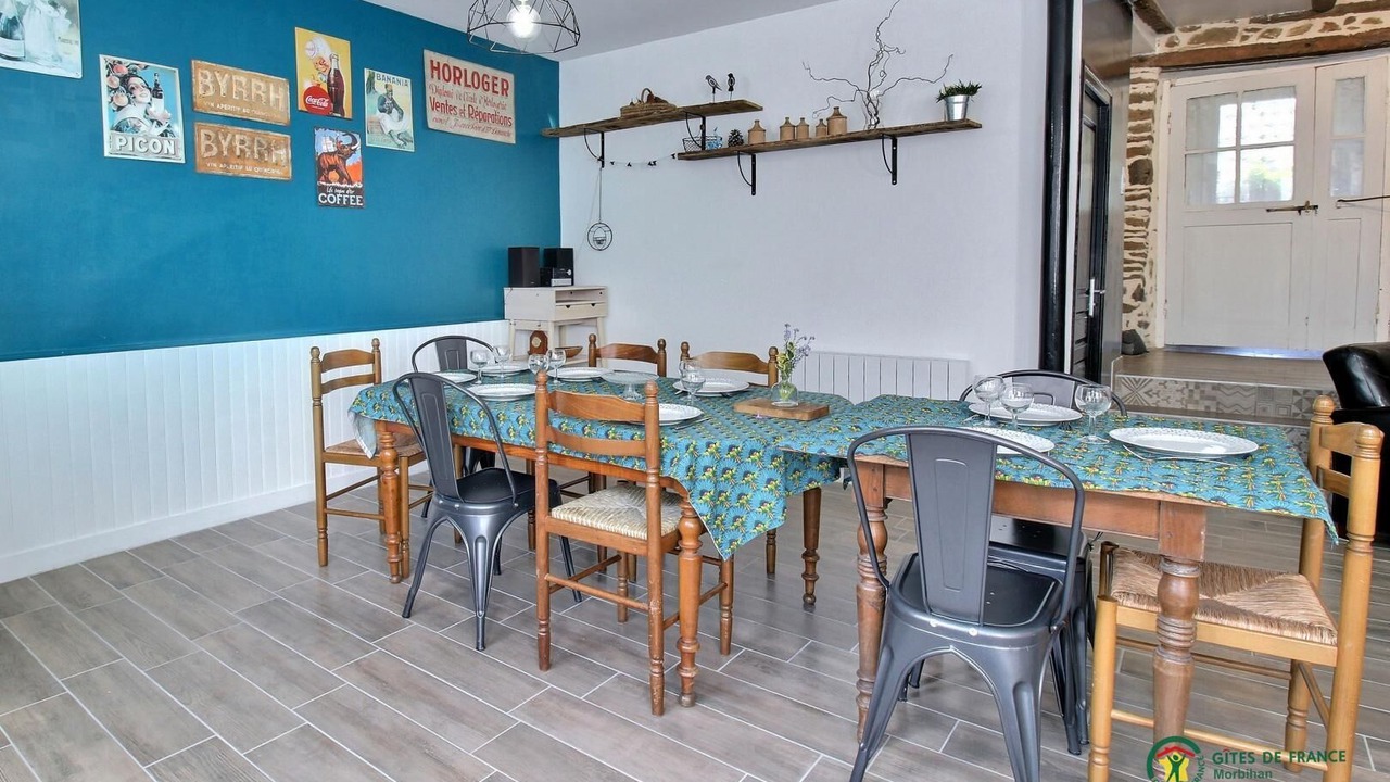 Photo of Others in Mauron