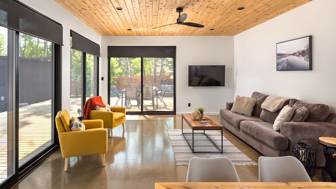 Photo of Livingroom in Wasagaming