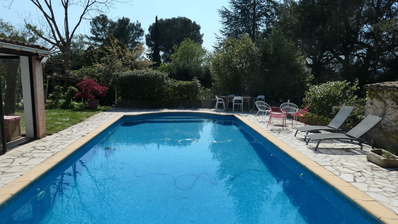 Photo of Outdoor in Cabries