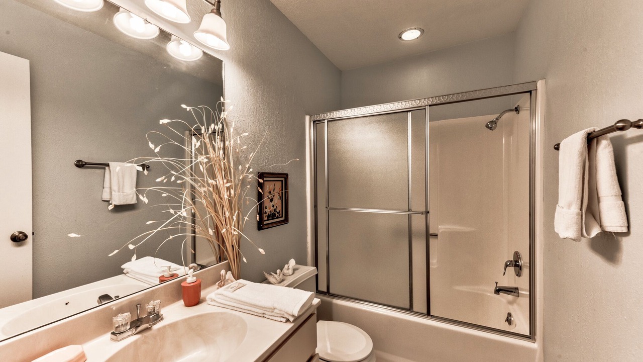 Photo of Bathroom in Ruidoso