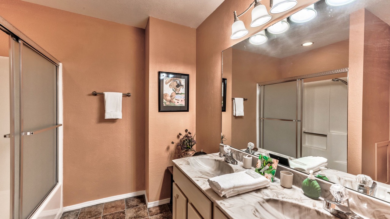 Photo of Bathroom in Ruidoso