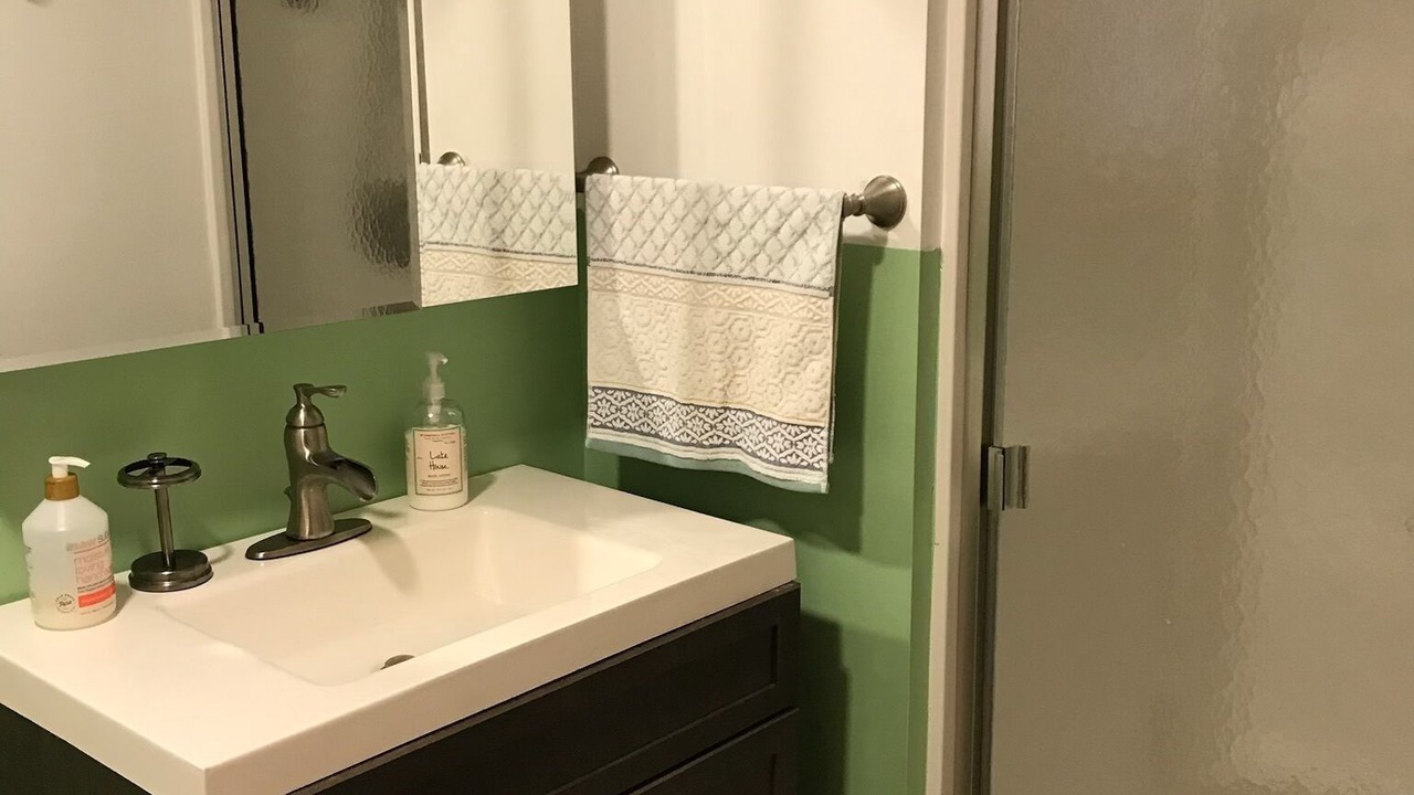 Photo of Bathroom in Castleton