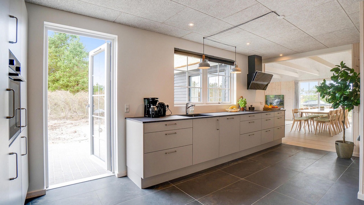 Photo of Others in Henne Strand