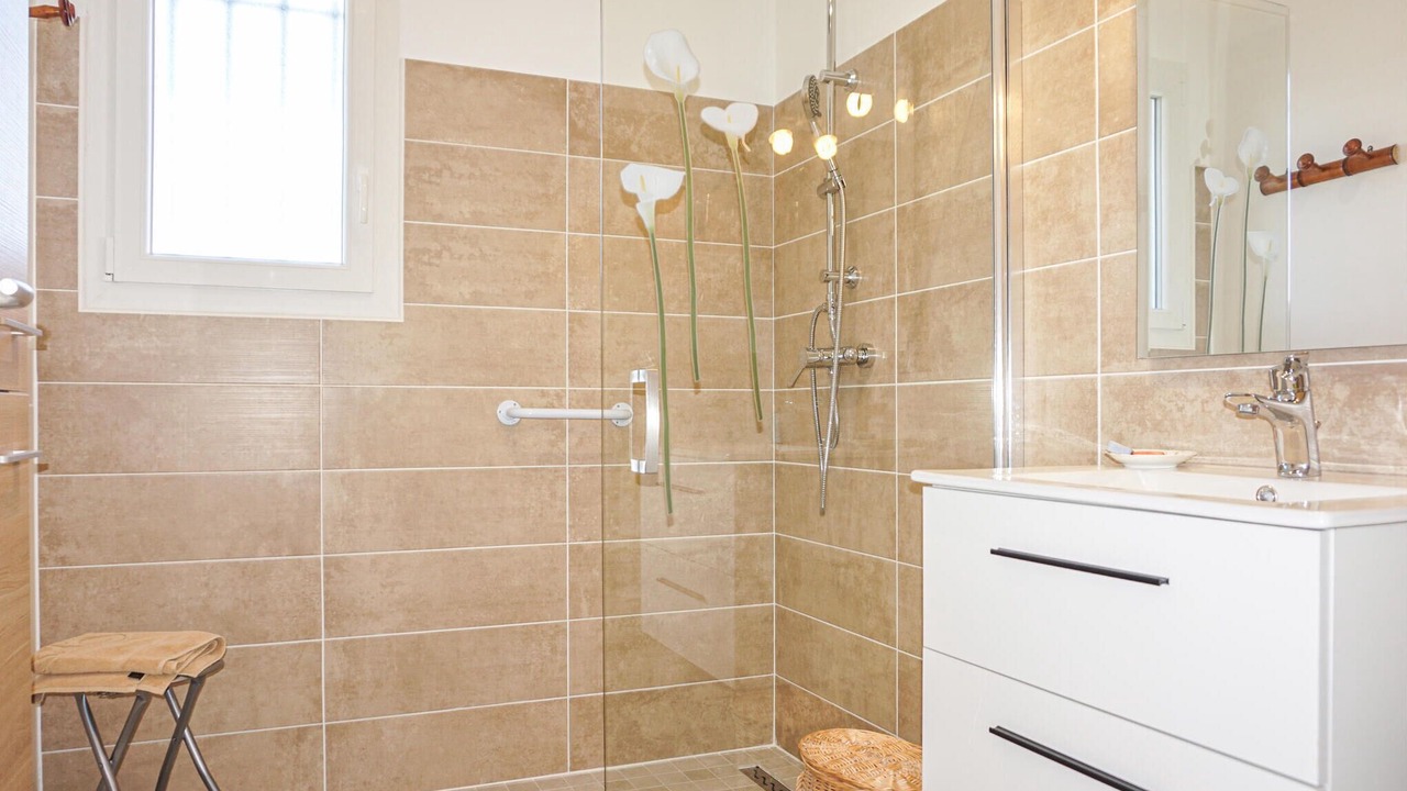 Photo of Bathroom in Saint-Chinian