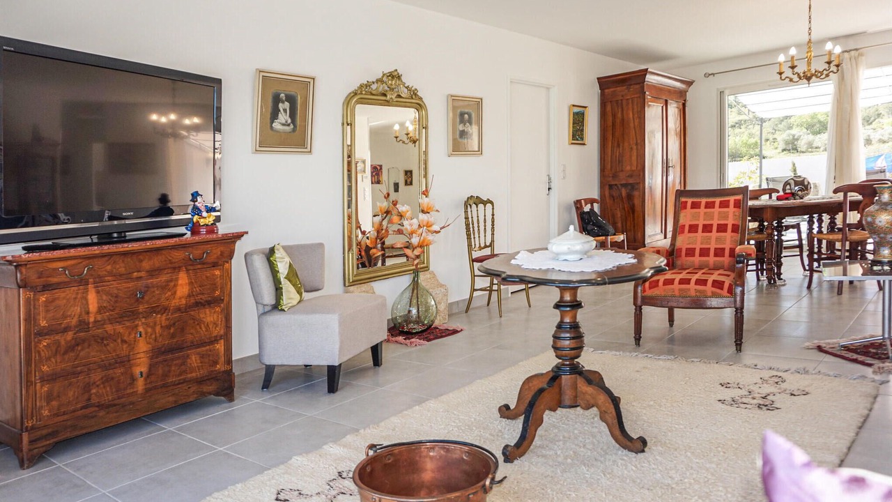 Photo of Bedroom in Saint-Chinian