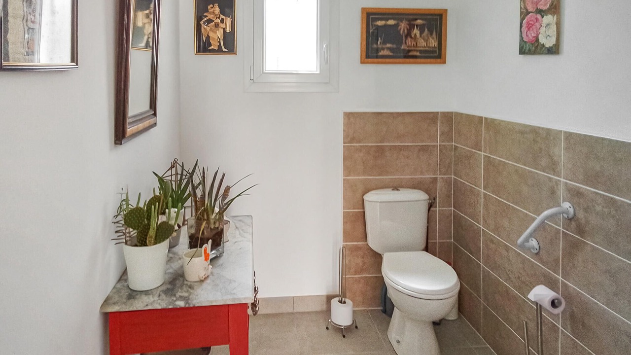 Photo of Bathroom in Saint-Chinian