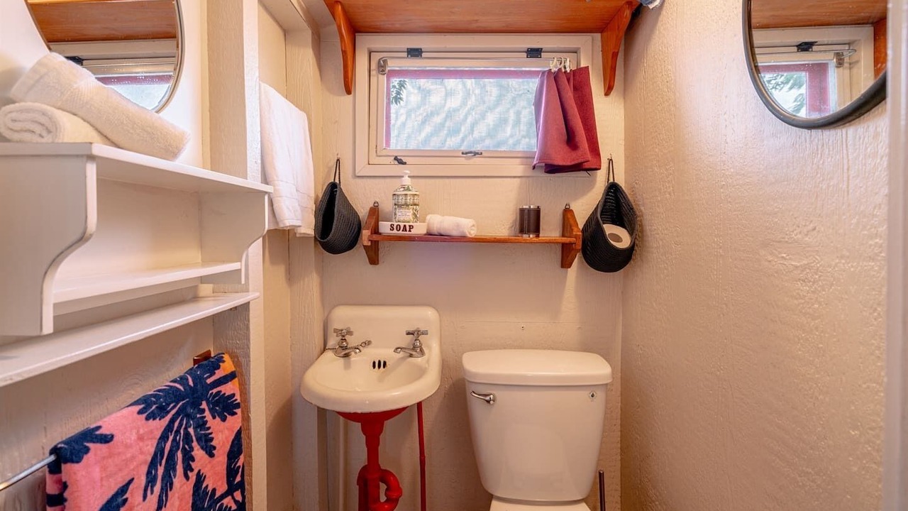 Photo of Bathroom in Leamington