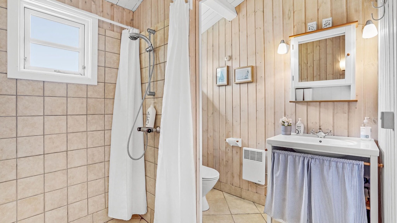 Photo of Bathroom in Kalundborg