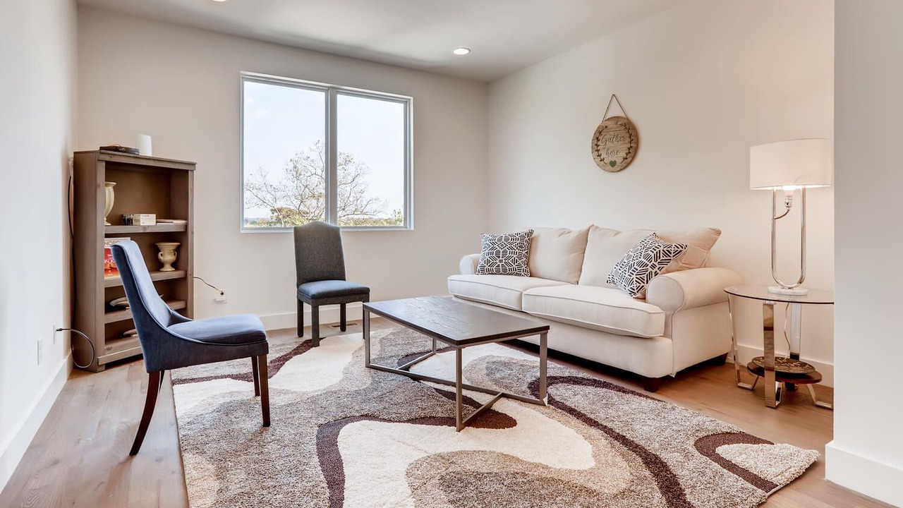 Photo of Livingroom in Talbot's Corner