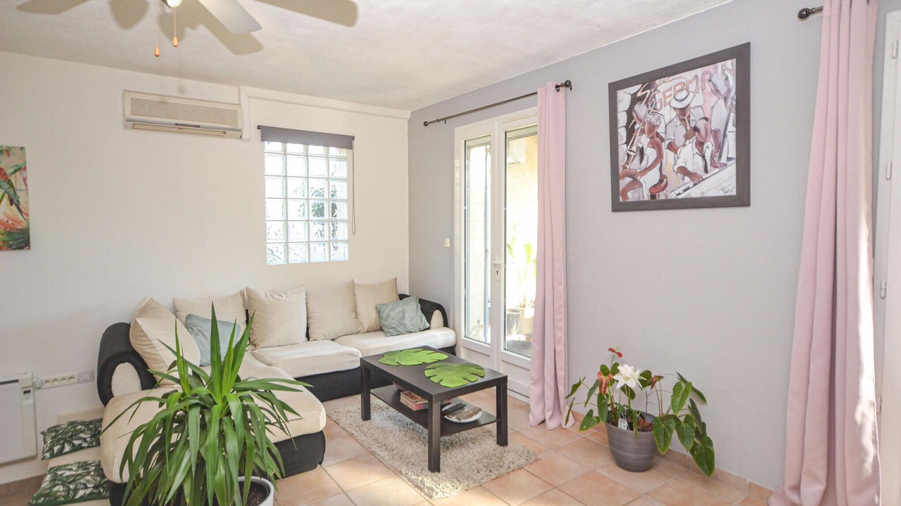 Photo of Bedroom in Saint-Paul-Trois-Chateaux