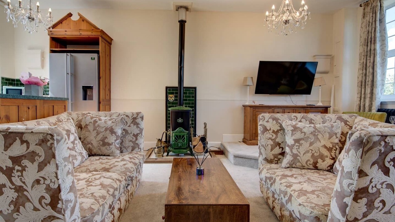 Photo of Livingroom in Swinton