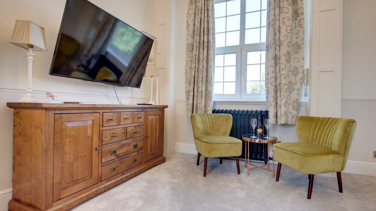 Photo of Livingroom in Swinton