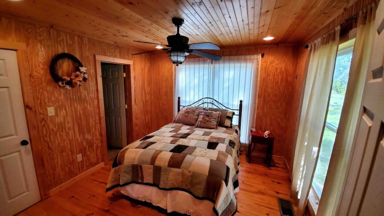 Photo of Bathroom in Cotton Gin