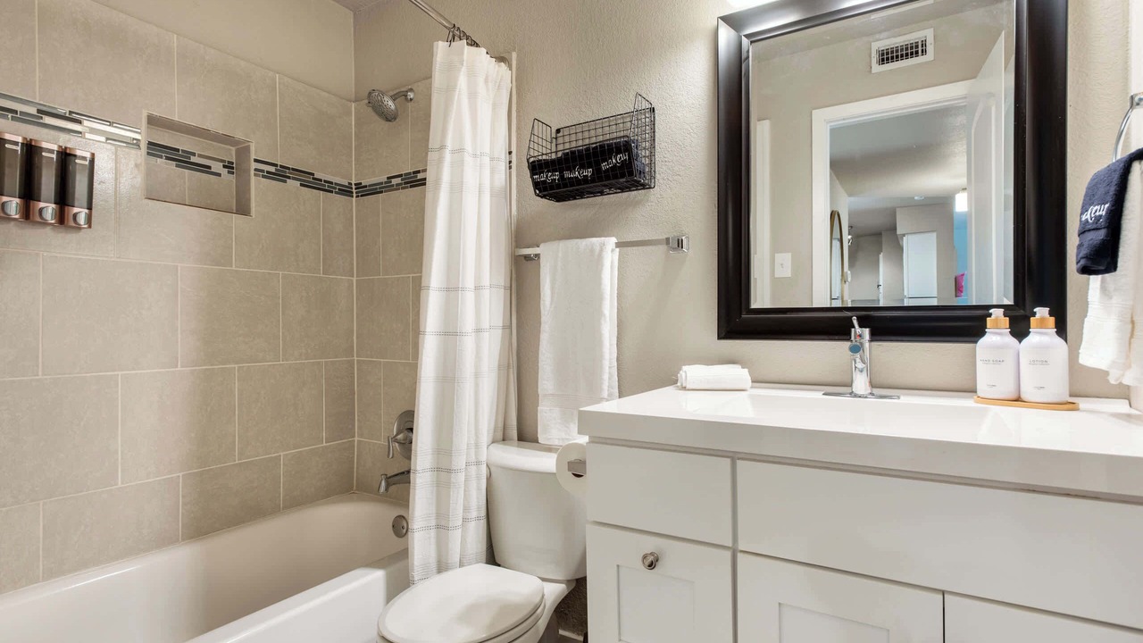 Photo of Bathroom in Oakmont Heights