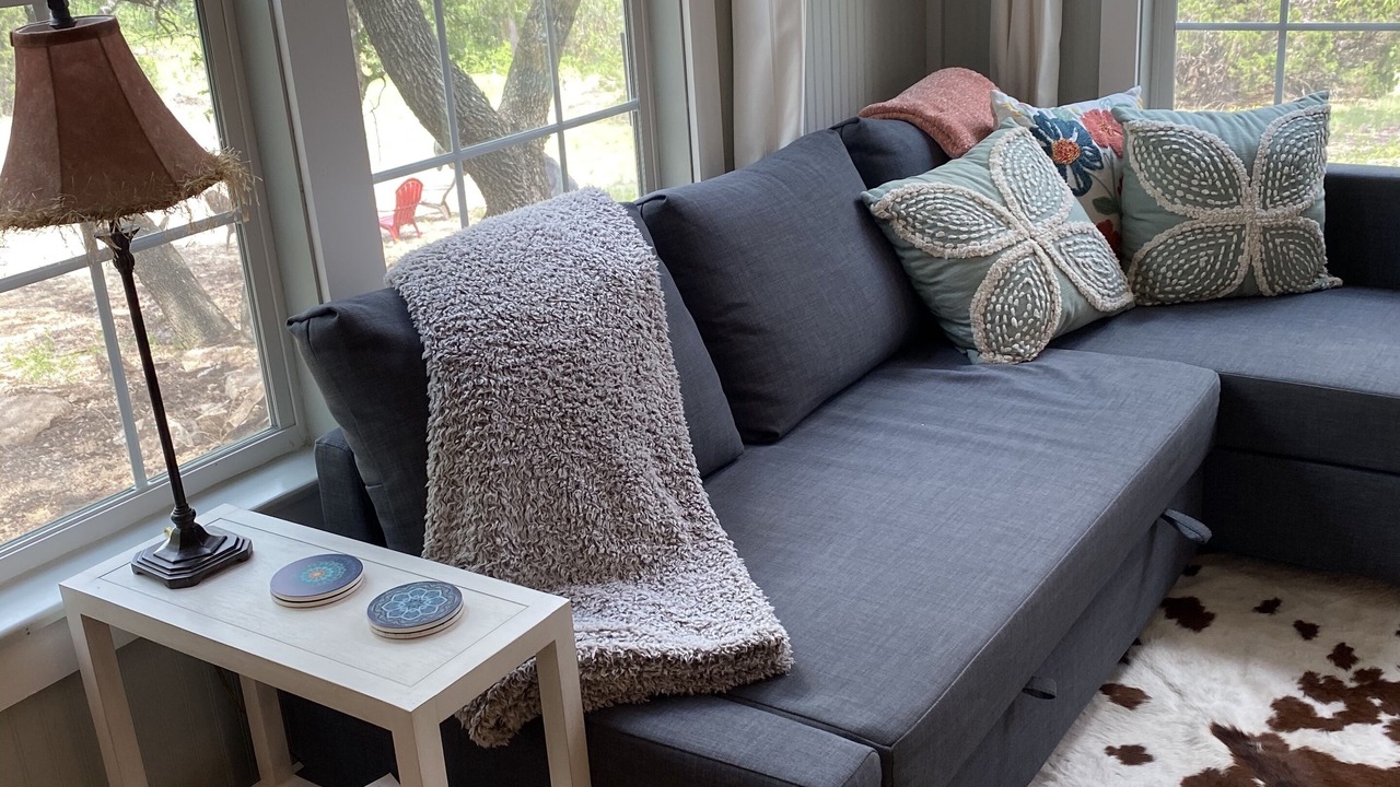 Photo of Livingroom in Hamilton