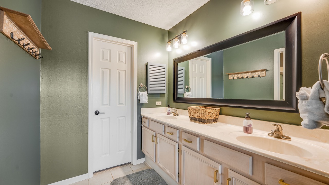 Photo of Bathroom in Lake Ozark