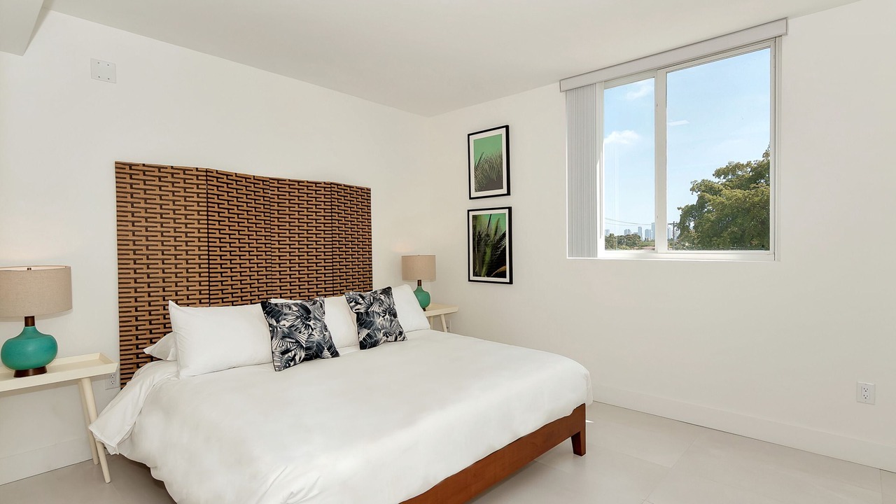 Photo of Bedroom in Coral Way