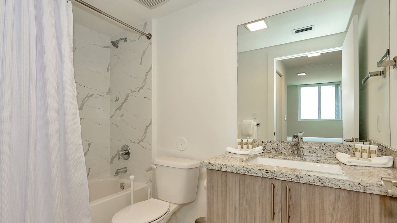 Photo of Bathroom in Coral Way
