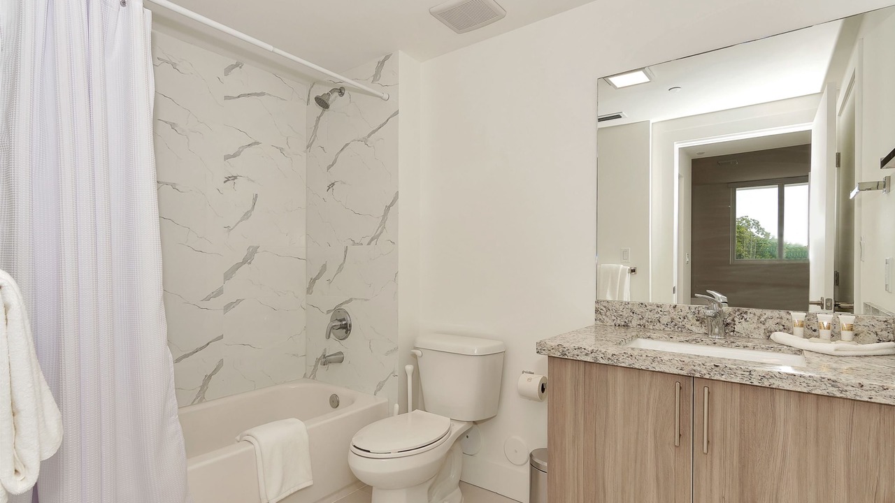 Photo of Bathroom in Coral Way