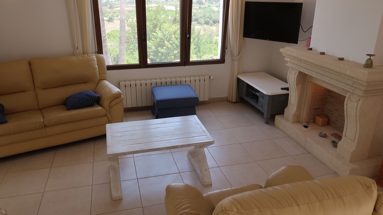 Photo of Livingroom in Jalon