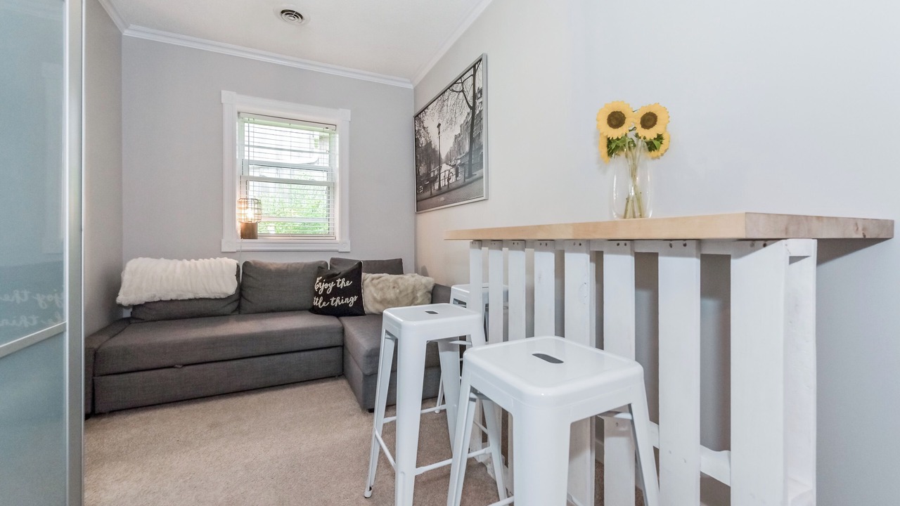 Photo of Livingroom in Elora
