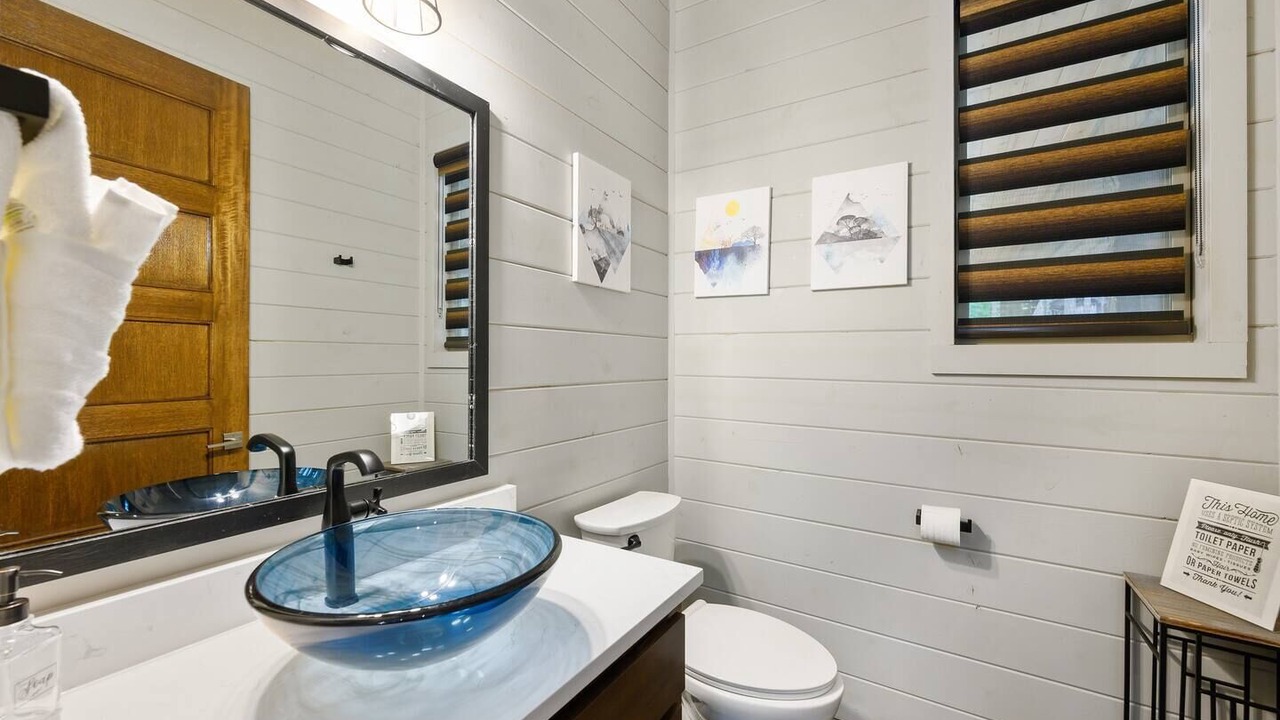 Photo of Bathroom in Hochatown