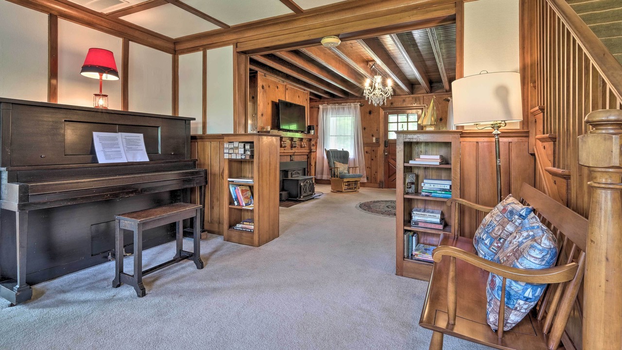 Photo of Bedroom in California