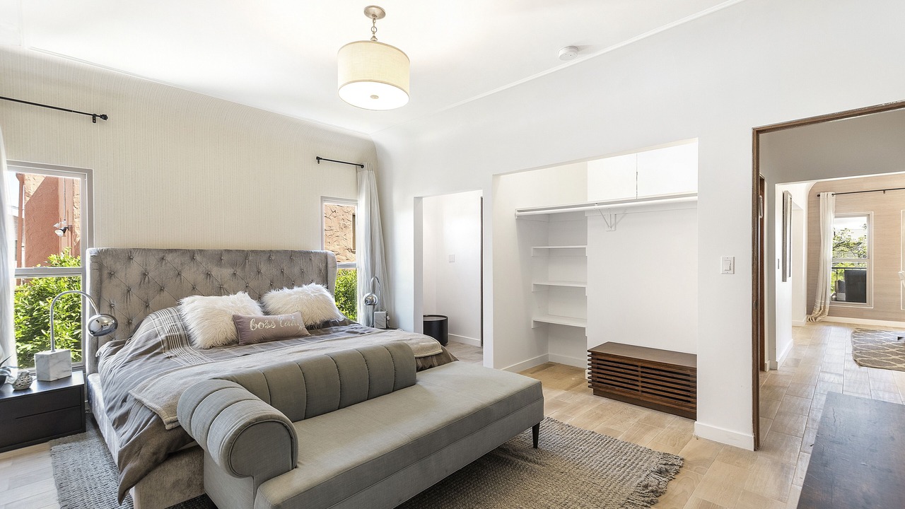 Photo of Bedroom in Pico - Robertson