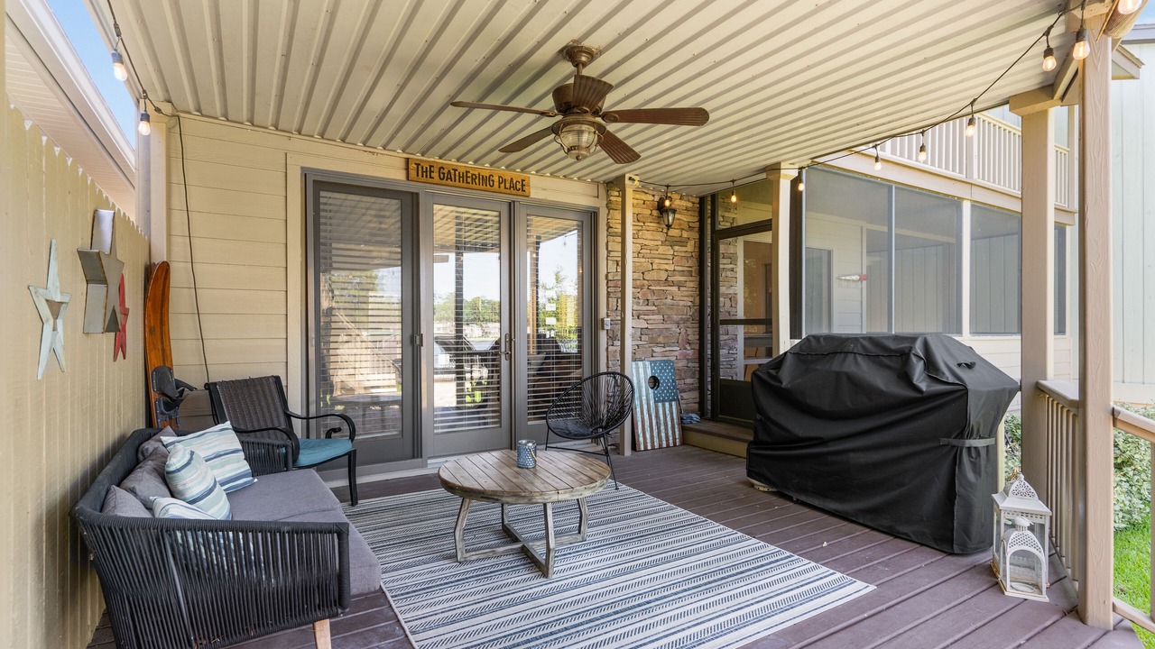 Photo of Patio Balcony in Walden on Lake Conroe