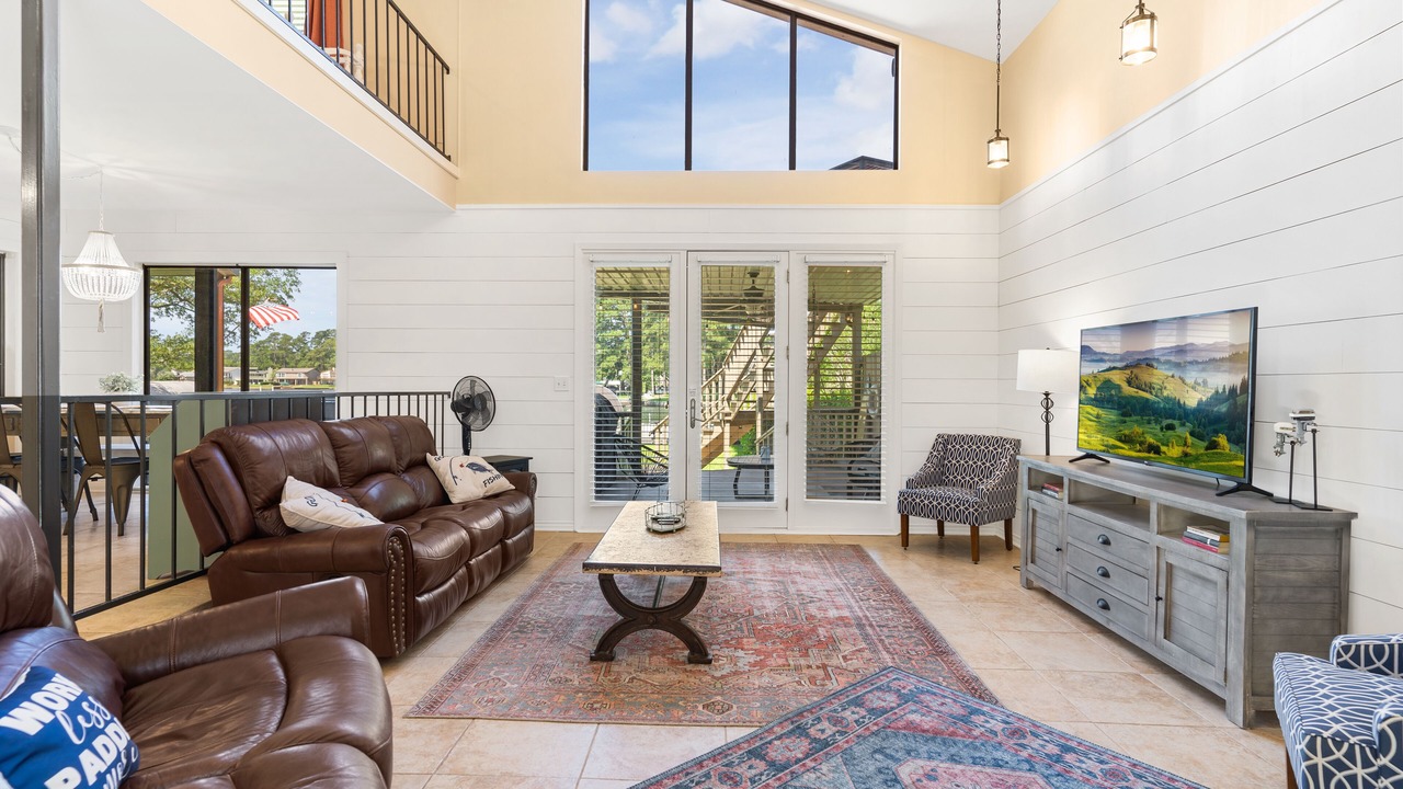 Photo of Livingroom in Walden on Lake Conroe