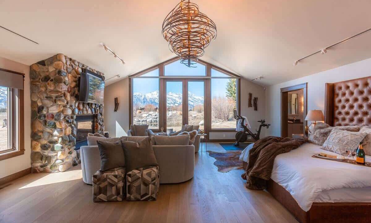 Photo of Bedroom in Jackson