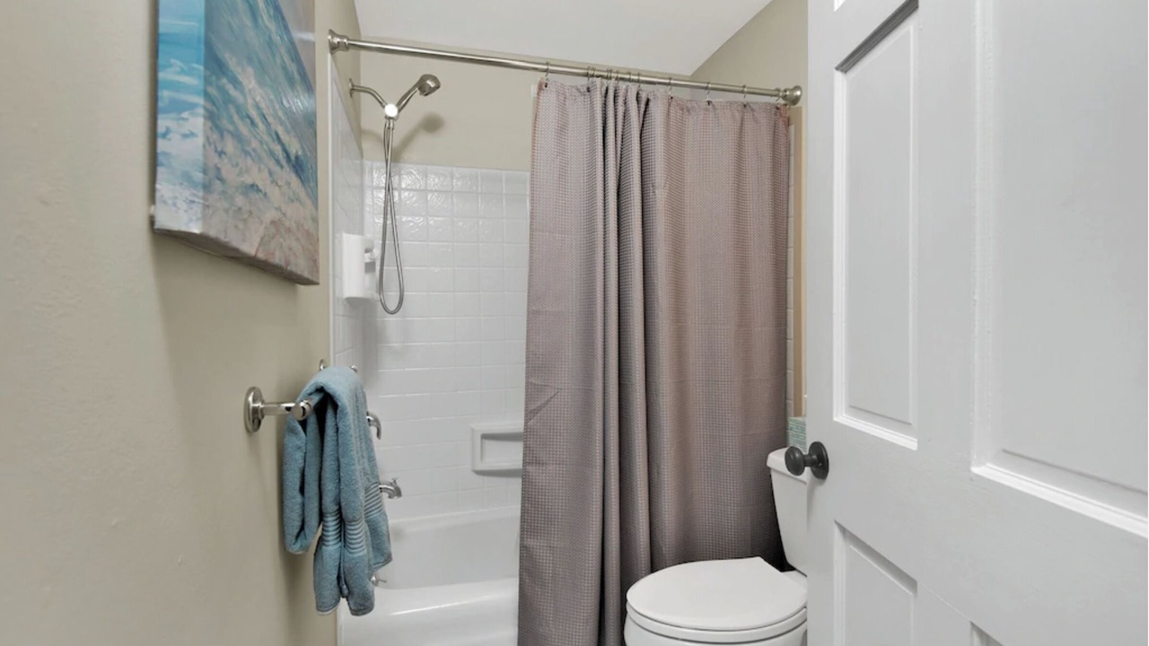 Photo of Bathroom in Ogunquit