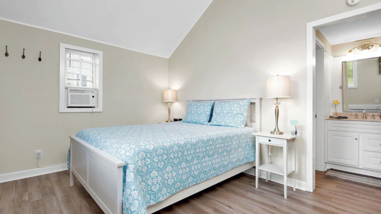 Photo of Bedroom in Ogunquit
