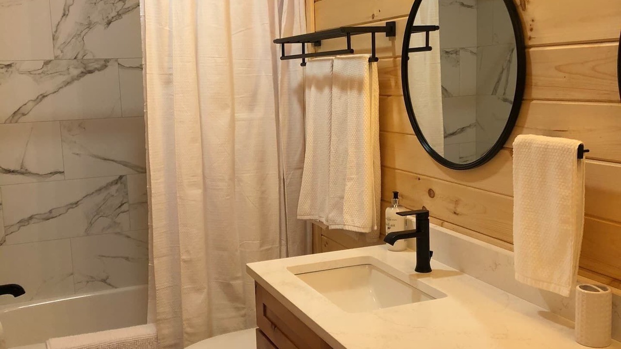 Photo of Bathroom in Searsburg