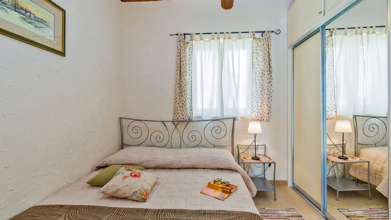 Photo of Bedroom in Mocici
