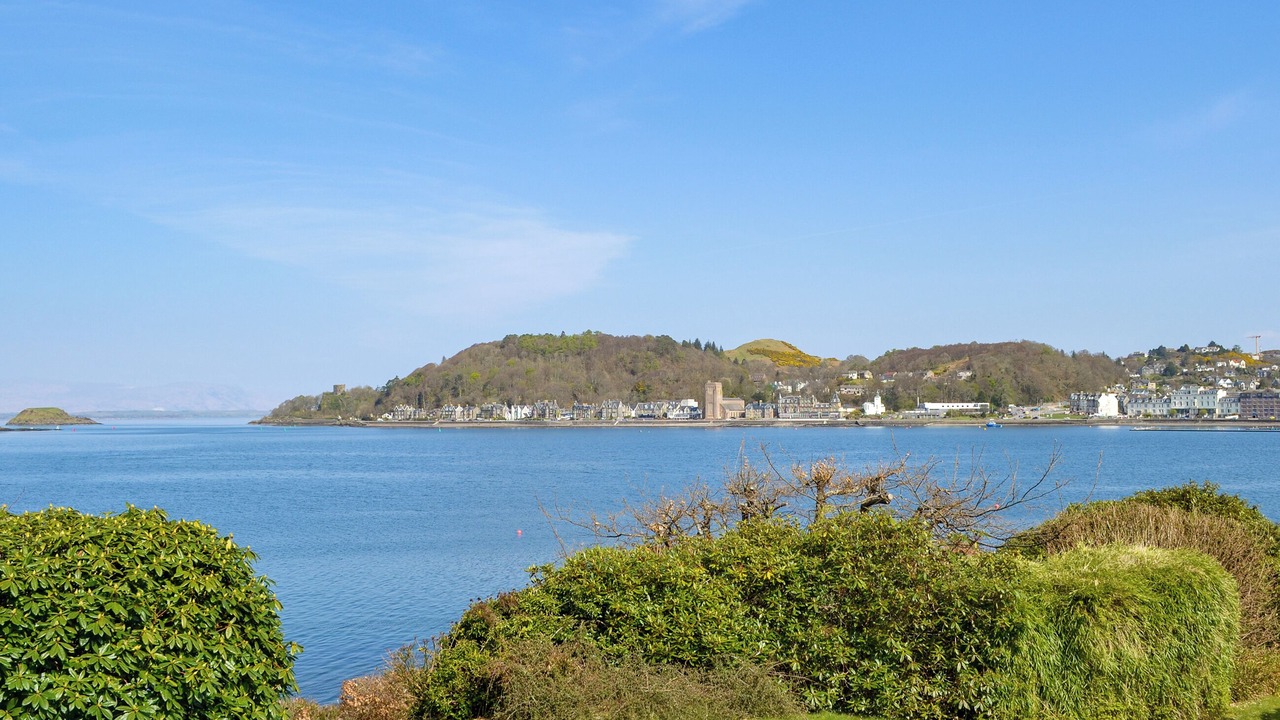 Photo of Others in Oban