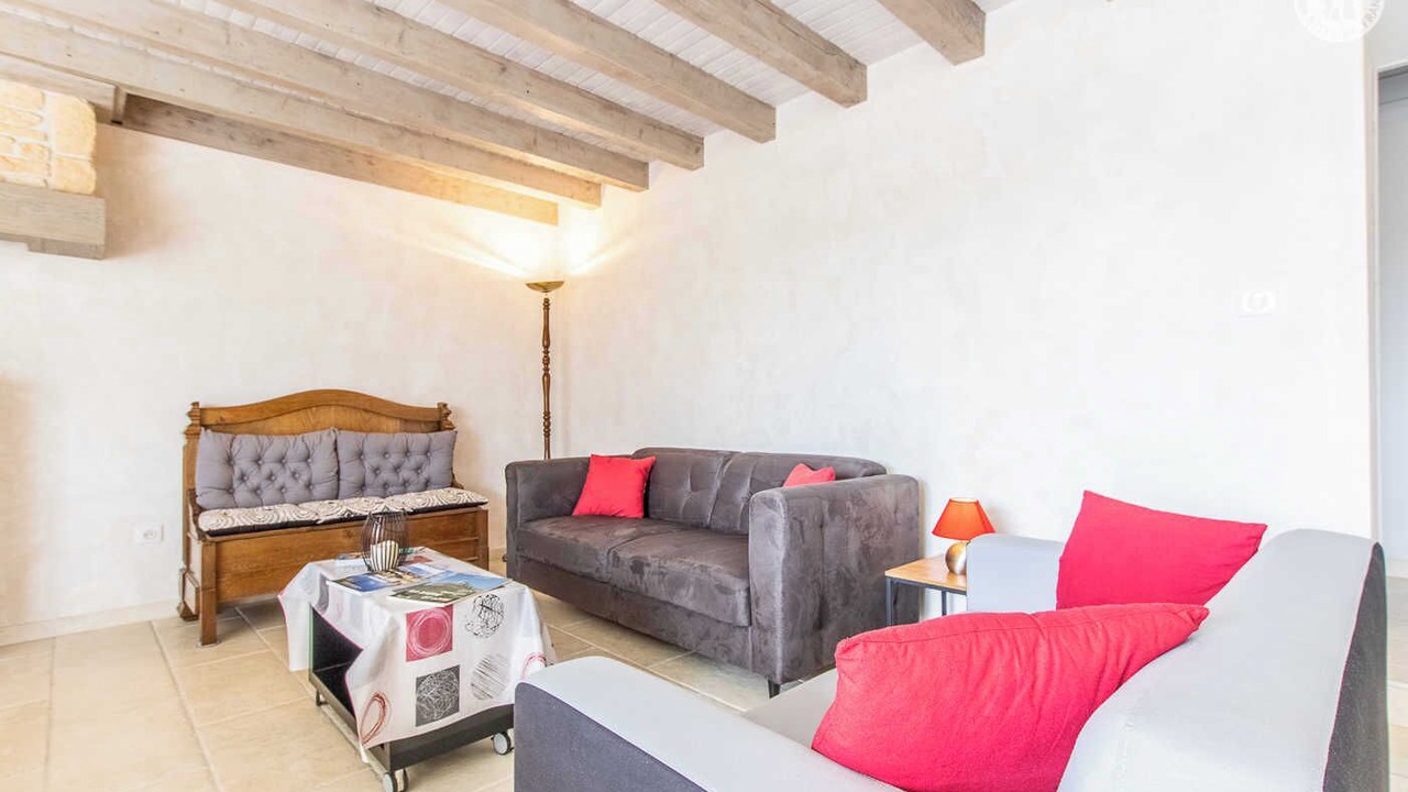 Photo of Livingroom in Uxeau