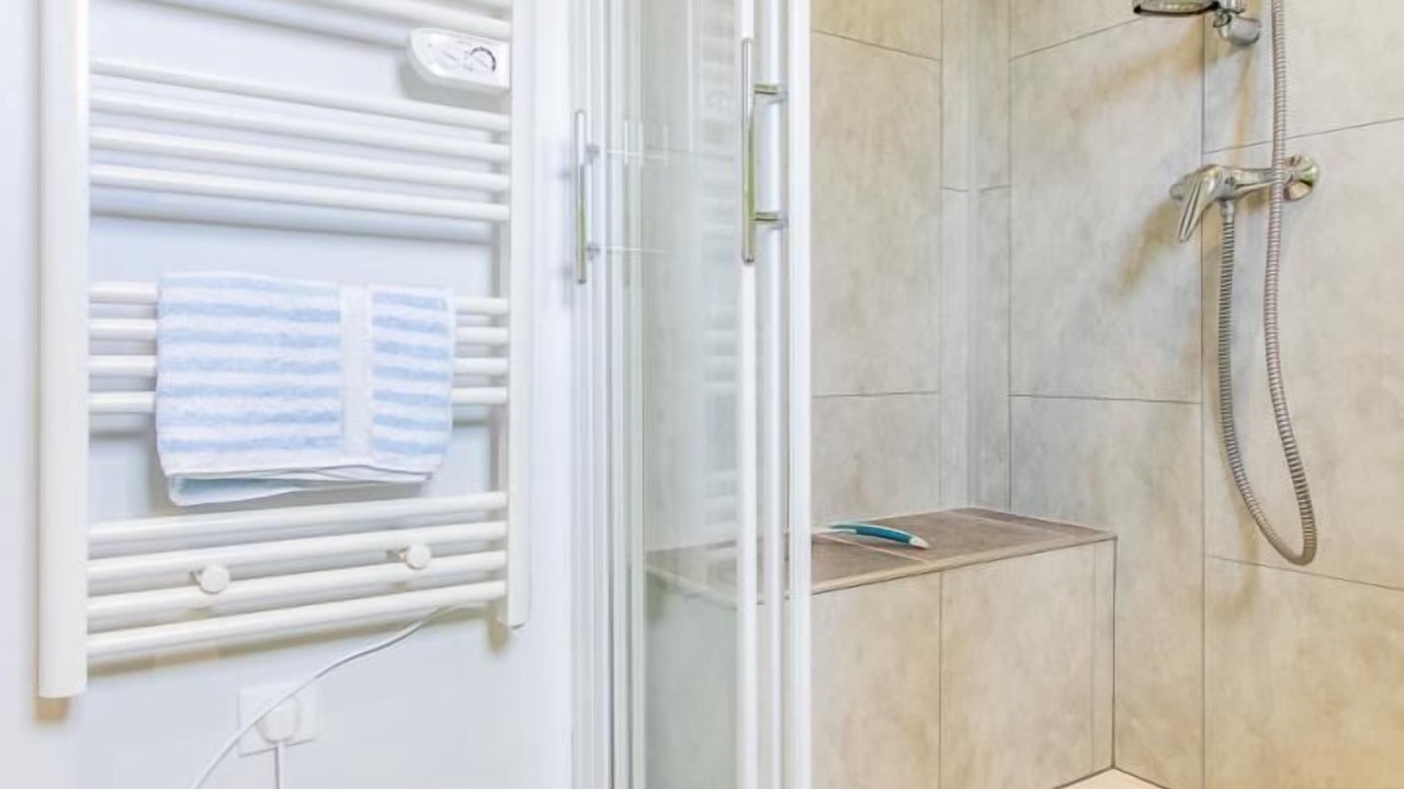 Photo of Bathroom in Uxeau