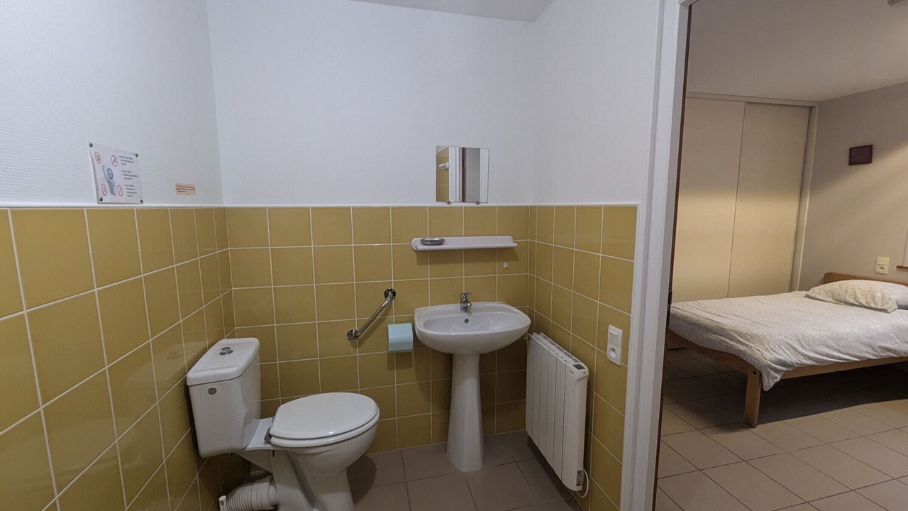 Photo of Bathroom in Faverolles