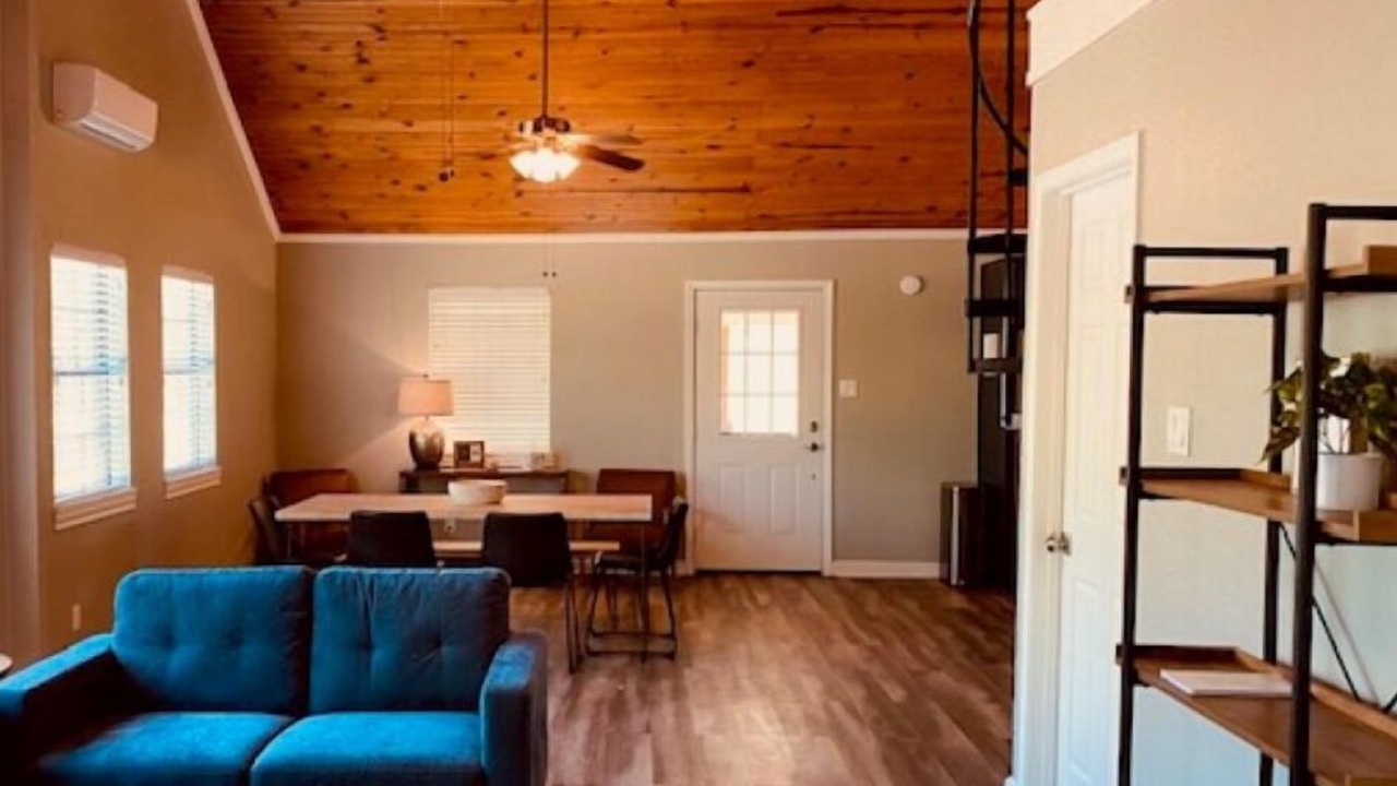 Photo of Livingroom in Camp Wood
