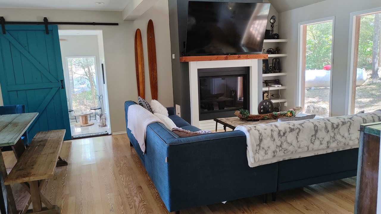 Photo of Livingroom in Eagle Rock