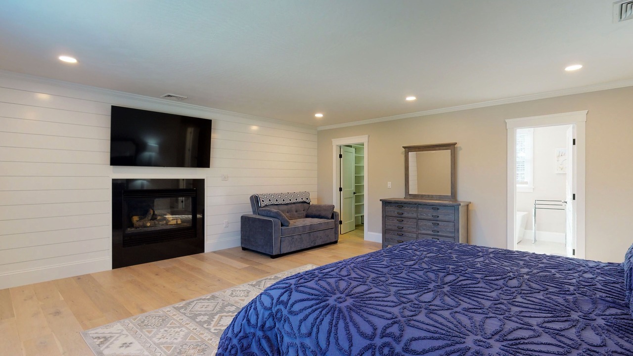 Photo of Bedroom in Yarmouth Port