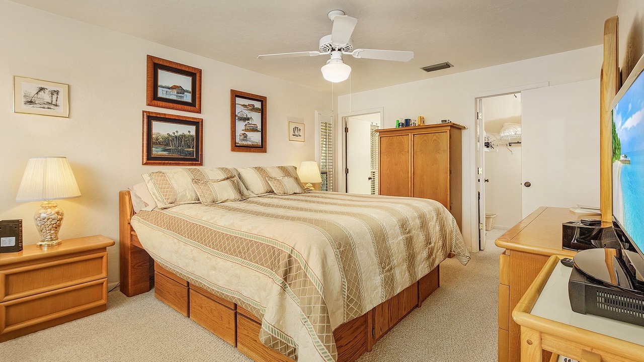 Photo of Bedroom in Bokeelia