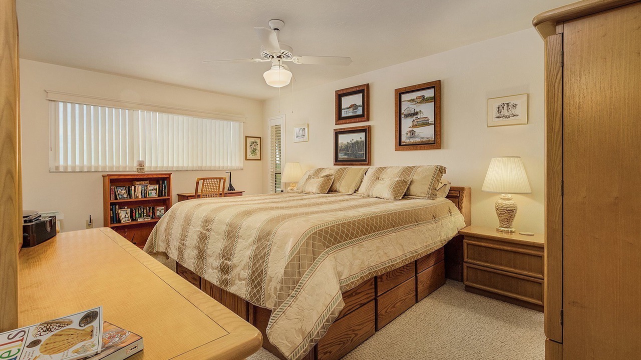Photo of Bedroom in Bokeelia