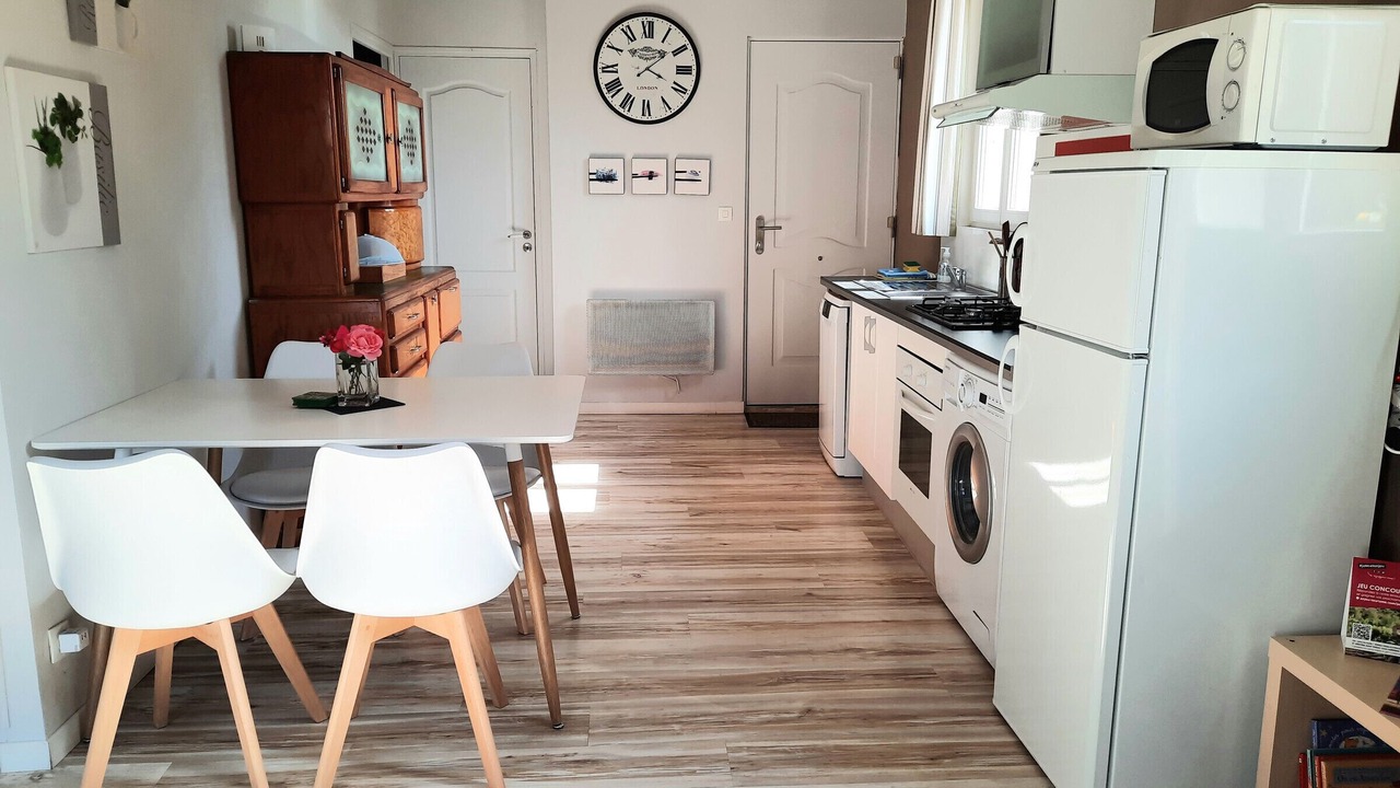 Photo of Kitchen in Brain-sur-Allonnes
