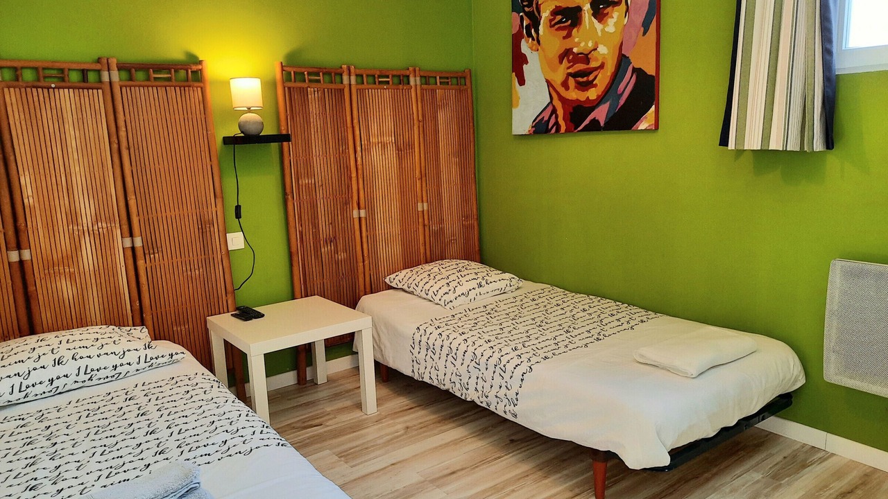 Photo of Bedroom in Brain-sur-Allonnes